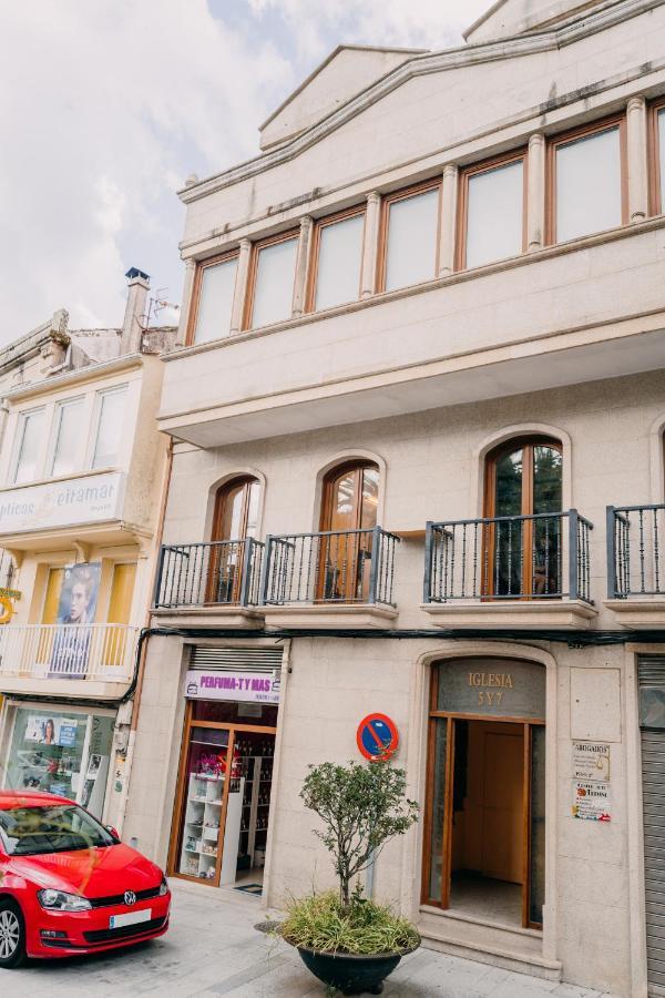 Apartamento La Iglesia Caldas De Reis Bagian luar foto