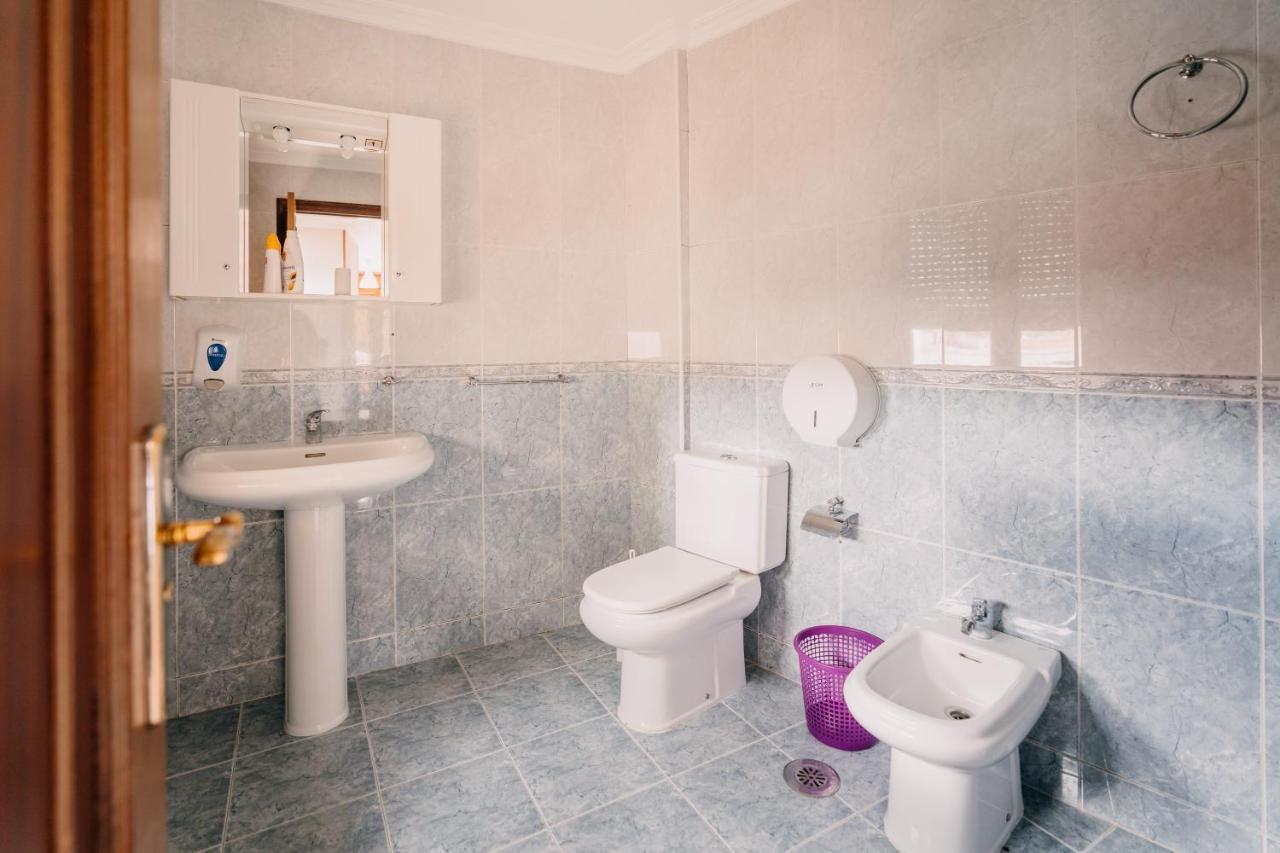 Apartamento La Iglesia Caldas De Reis Bagian luar foto