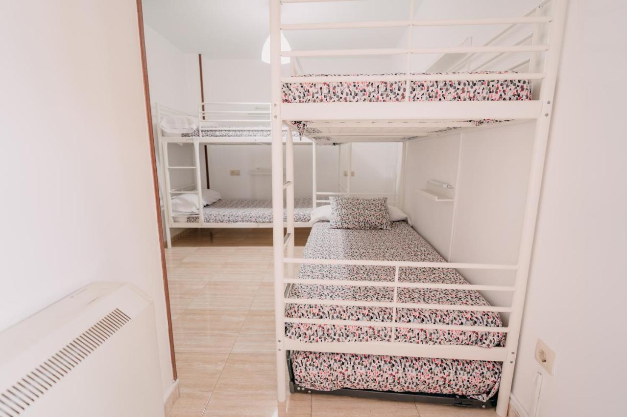 Apartamento La Iglesia Caldas De Reis Bagian luar foto
