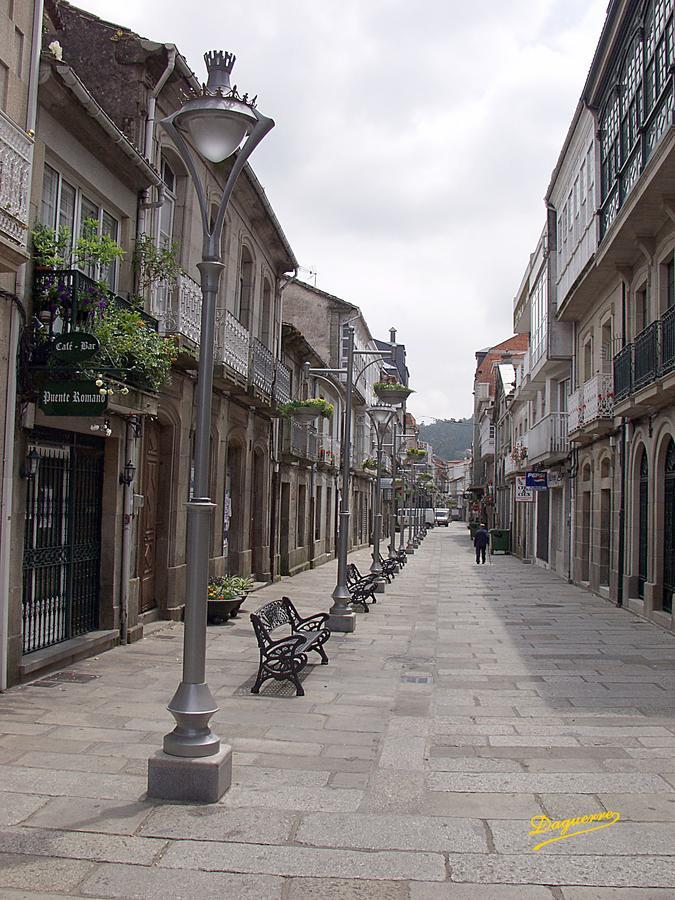 Apartamento La Iglesia Caldas De Reis Bagian luar foto